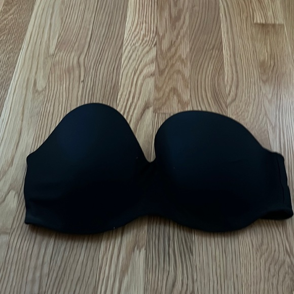 Victoria Secret Lightly-lined Black 34DD Strapless Bra - Picture 2 of 7